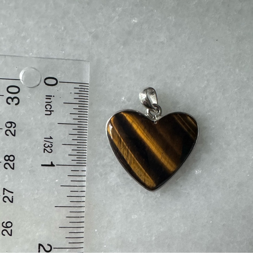 NWOT Tuckernuck Wild at Heart Pendant, Tiger’s Eye, Sterling Silver - Picture 6 of 6
